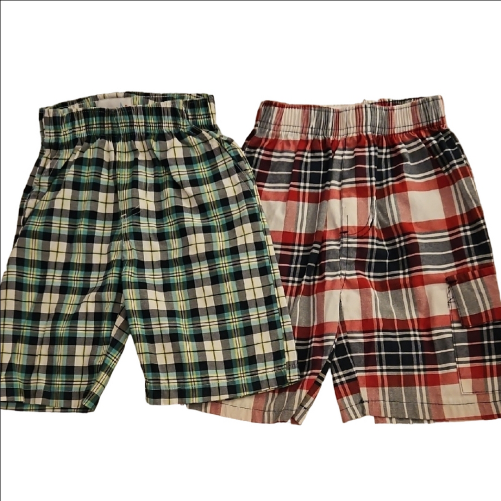 Kids Headquarters Green and Red Plaid Shorts.  Size 4T